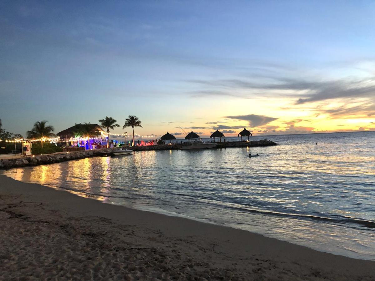 Blue Bay Penthouse Reef 5, Beach Golf Pool Dive With Ocean View Sint Michiel Luaran gambar